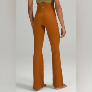 Lululemon Groove Super-High-Rise Flared Pant Nulu